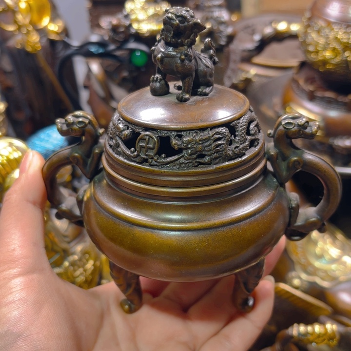 铜器摆件收收藏藏