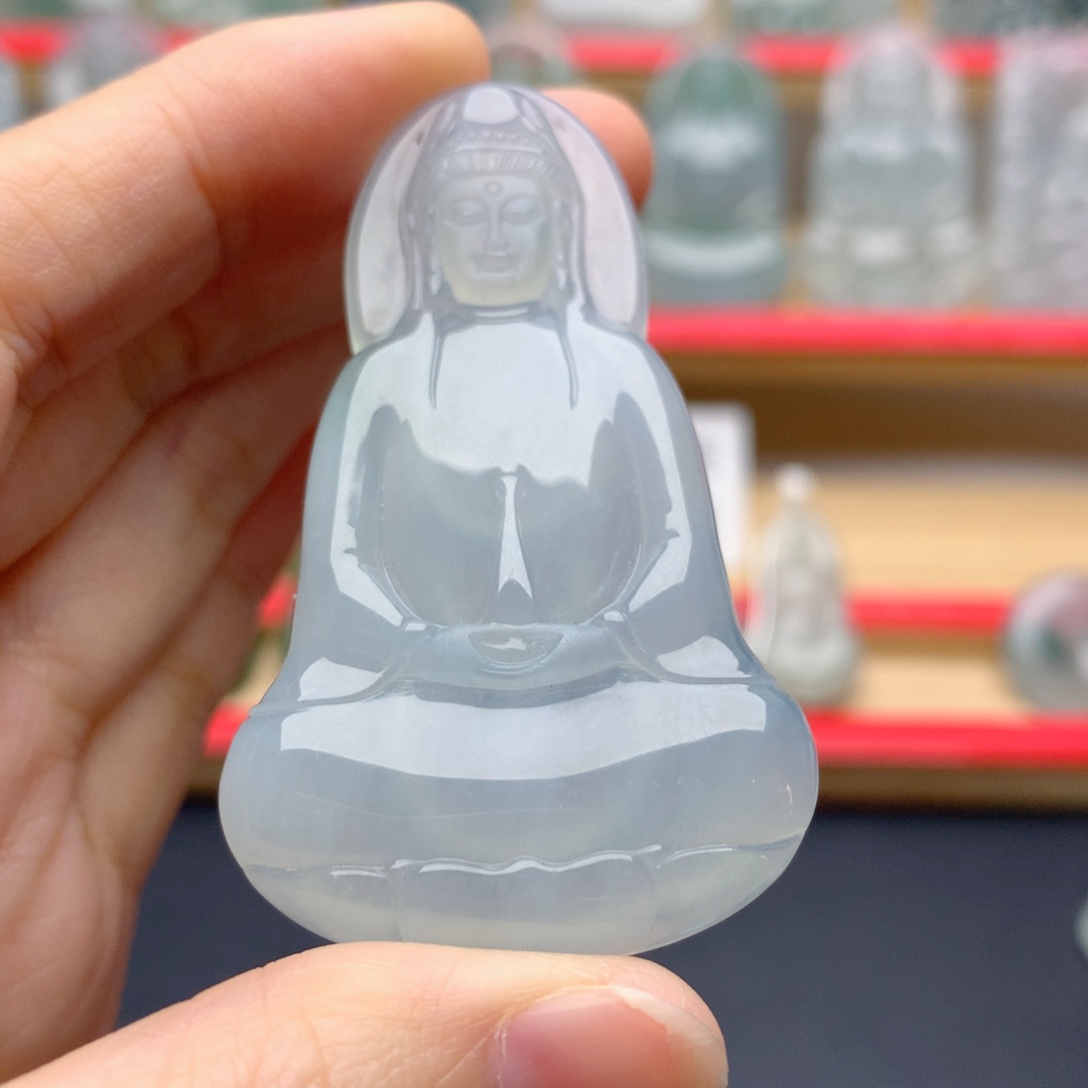 翡翠未镶嵌颈饰素衣