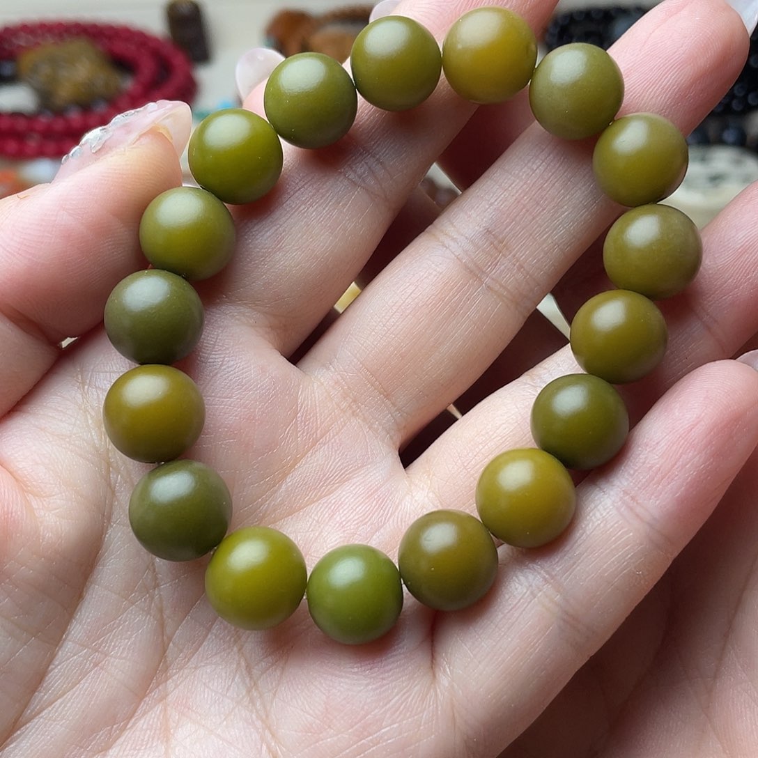 大叶紫檀（黑酸枝木类）