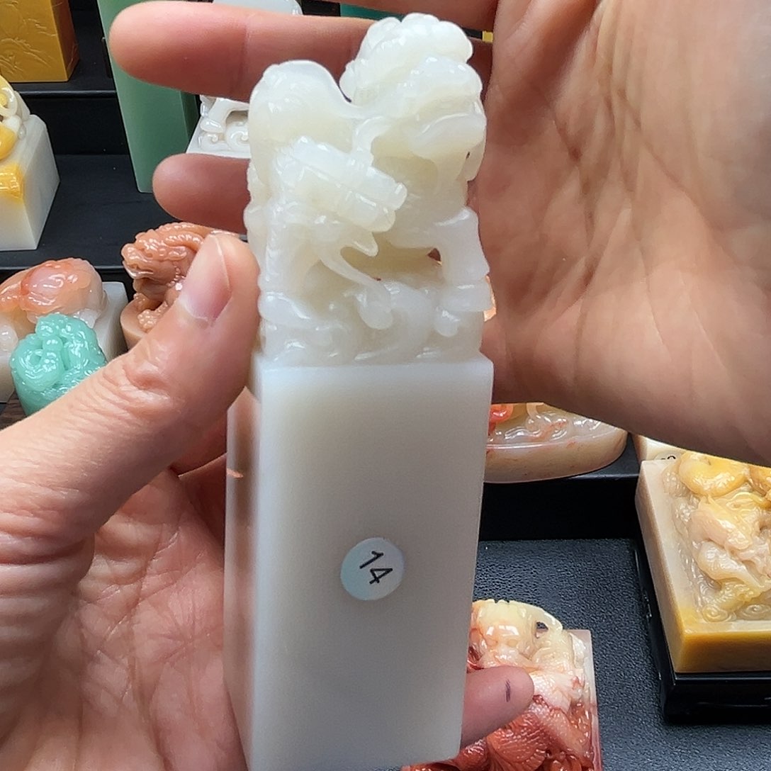 寿山石印石这个点睡起来了