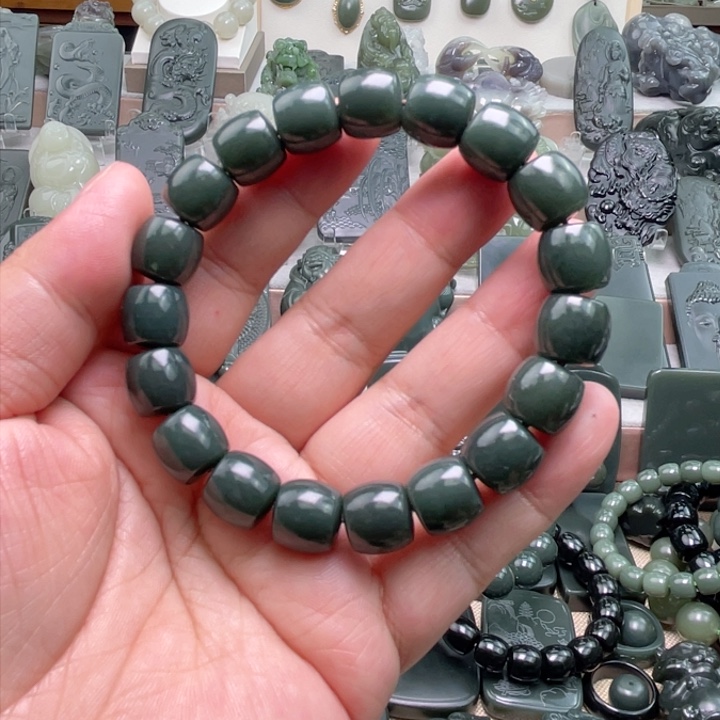 和田玉（青玉）卡12直切手链未镶嵌