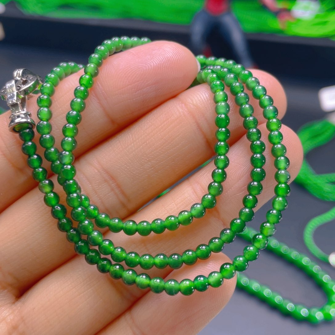 翡翠颈饰未镶嵌，1