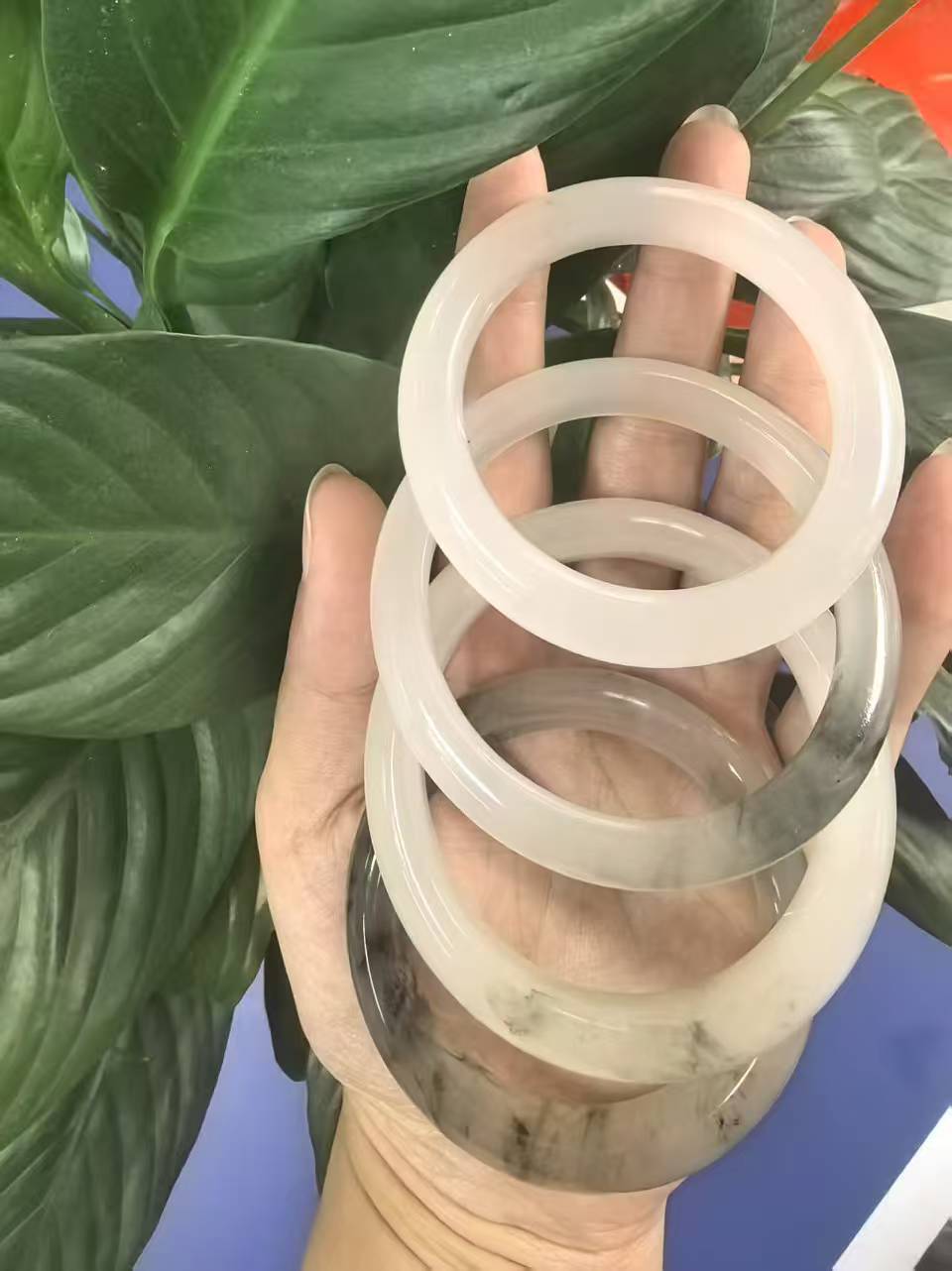 天然天山翠手镯 拍一发一多样性发其一
