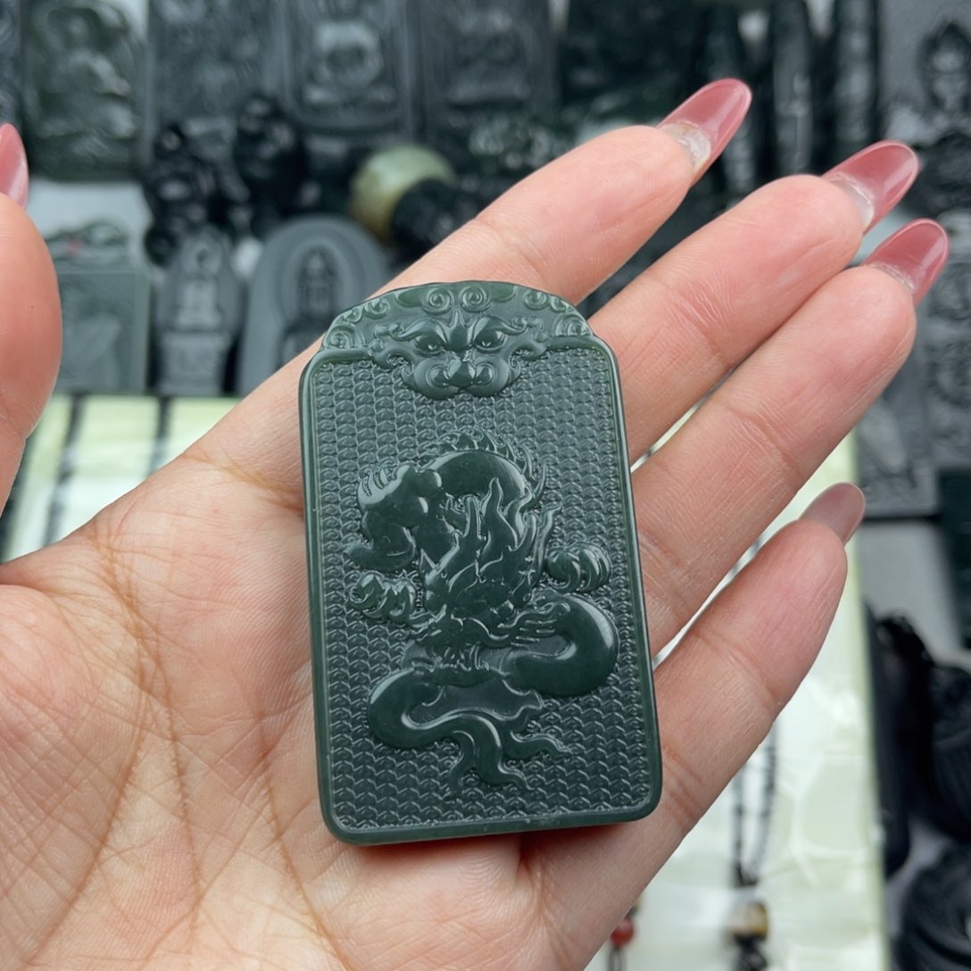 和田玉颈饰未镶嵌幸**伴