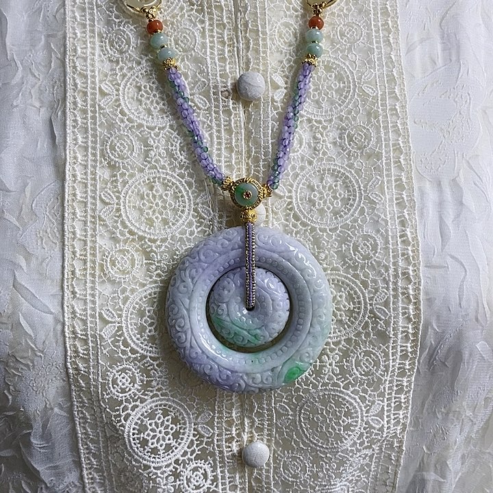 翡翠颈饰未镶嵌子母平安扣