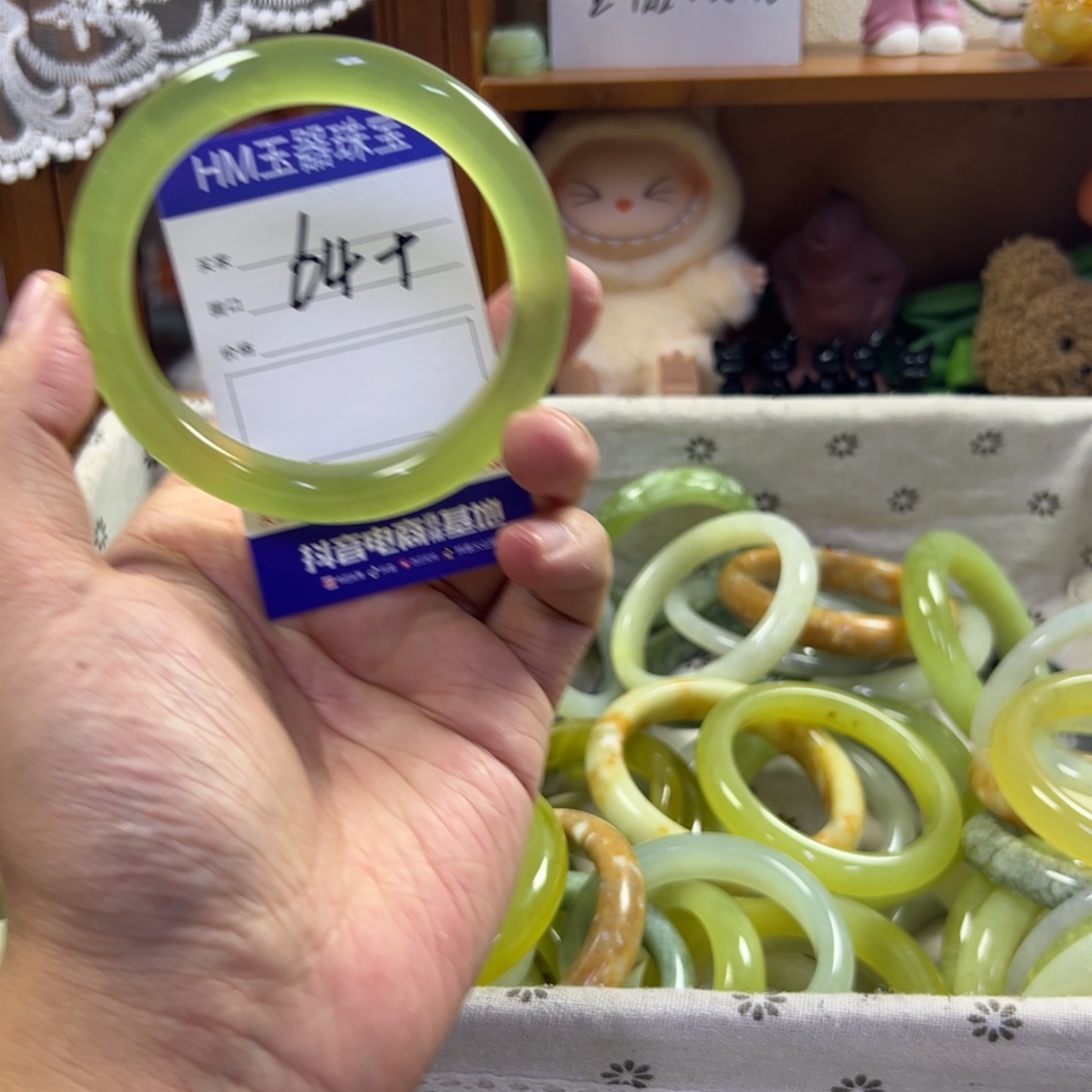 蛇纹石玉未镶嵌手镯89