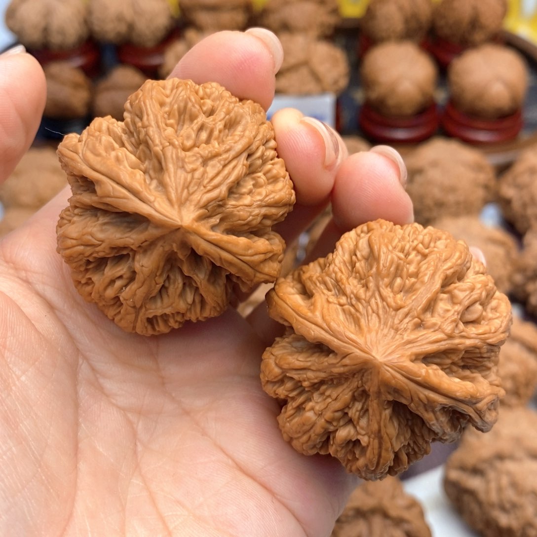 【闪购商品】文玩核桃吊坠43尺平谷大粗筋