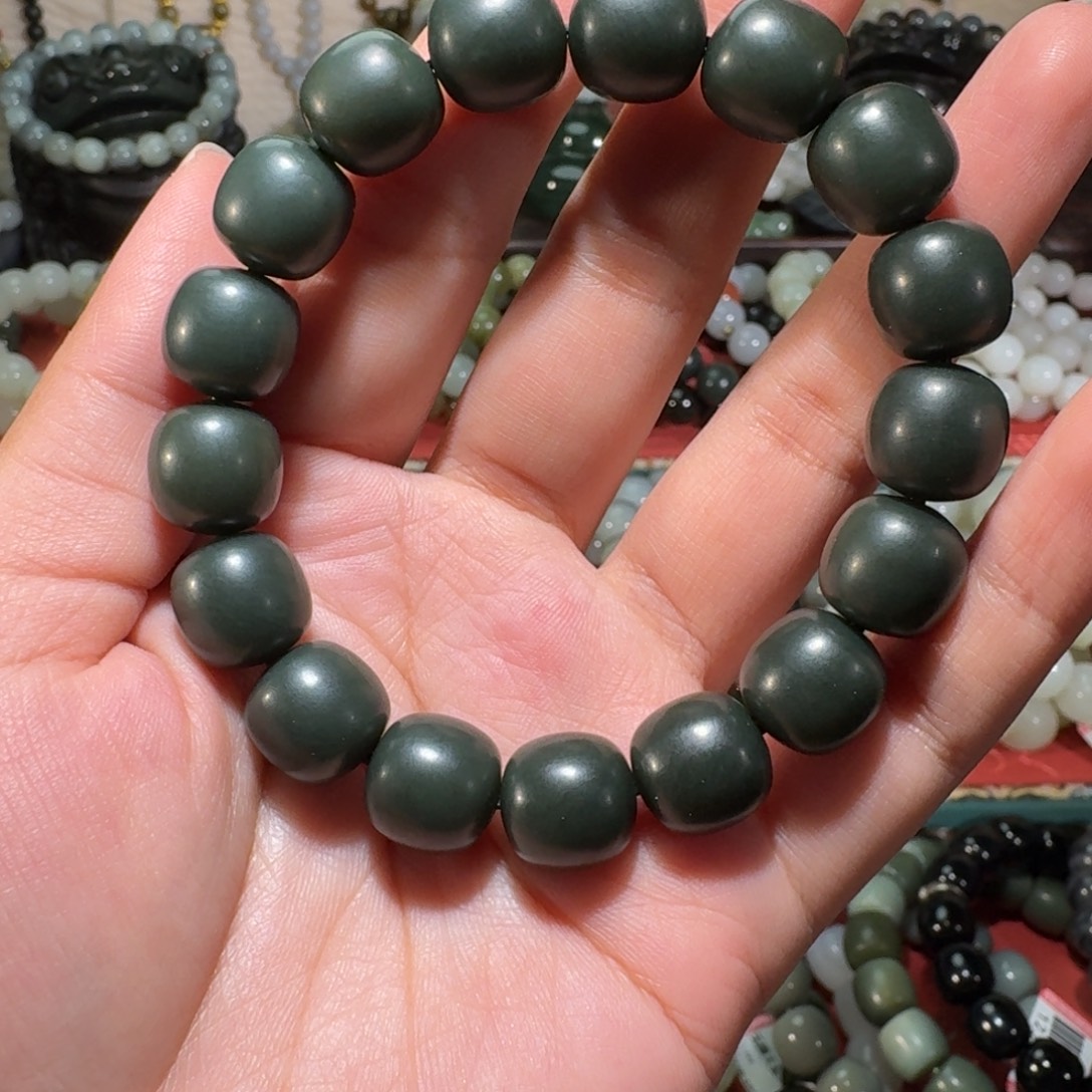 释***然和田玉未镶嵌手链