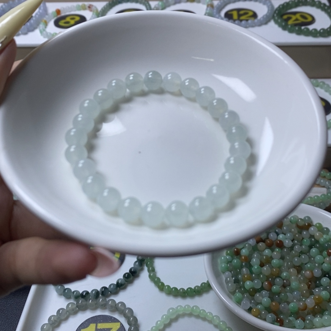 钱***⌯翡翠未镶嵌手链白冰卡7