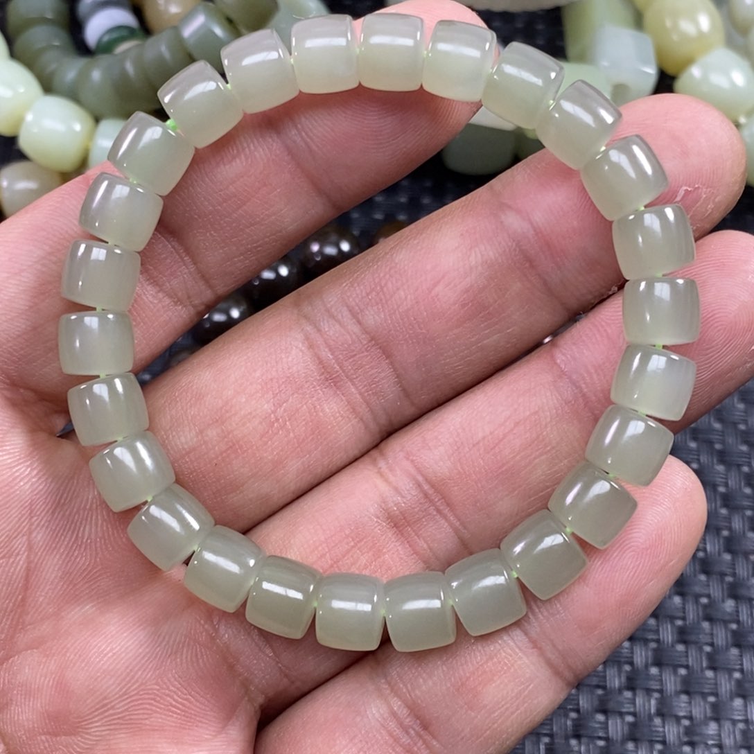 和田玉手链未镶嵌