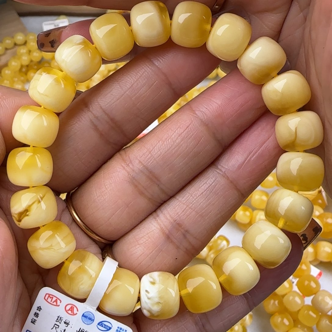 蜜蜡手链未镶嵌金白老型手串