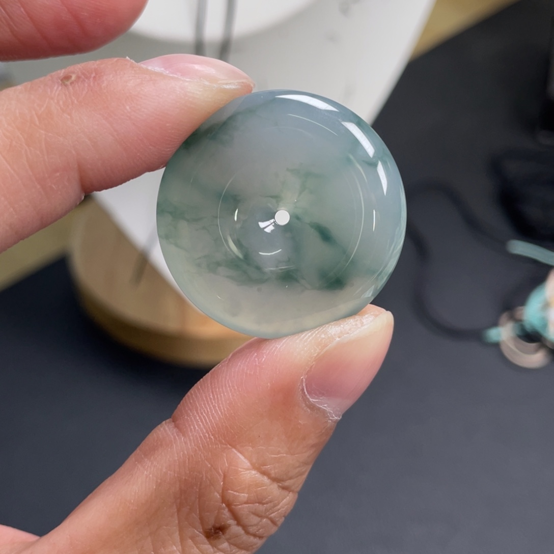 翡翠未镶嵌颈饰3246789900