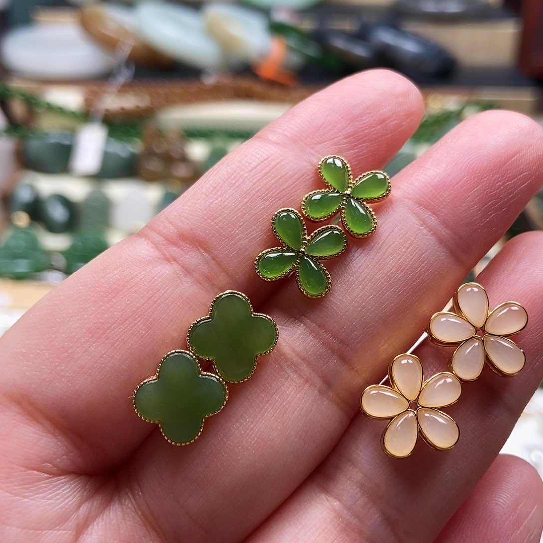 银S925镶嵌和田玉耳饰