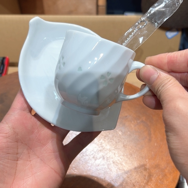 瓷器周边默认瑕疵1