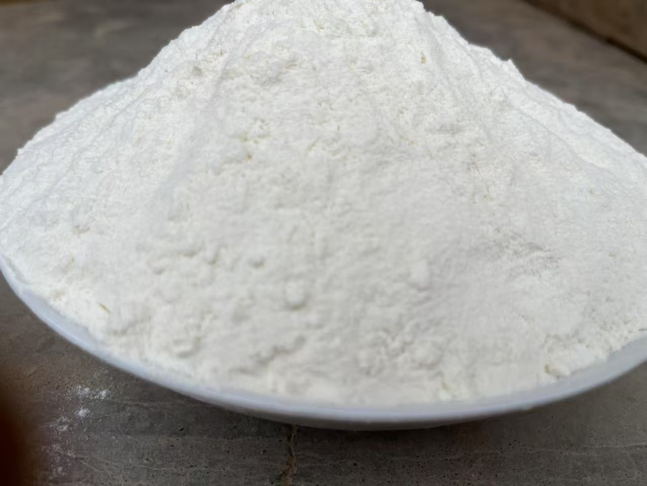 甘肃高原旱地农家种植纯冬小麦无添加自礳面粉冷藏保存新疆不发货