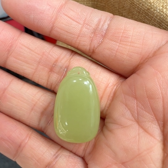 和田玉颈饰未镶嵌新疆黄口，