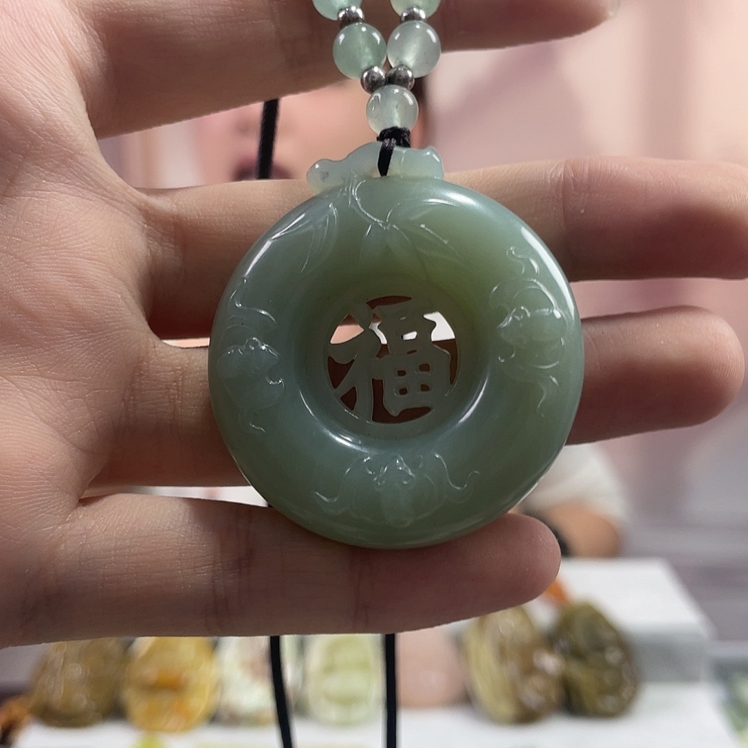 蛇纹石玉未镶嵌吊坠(赠链)