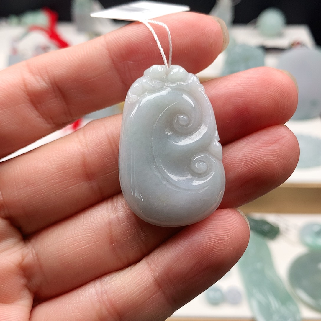 翡翠未镶嵌吊坠(不含链)11如意