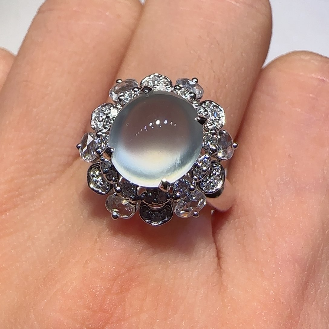 翡翠戒指18K金镶嵌戒指