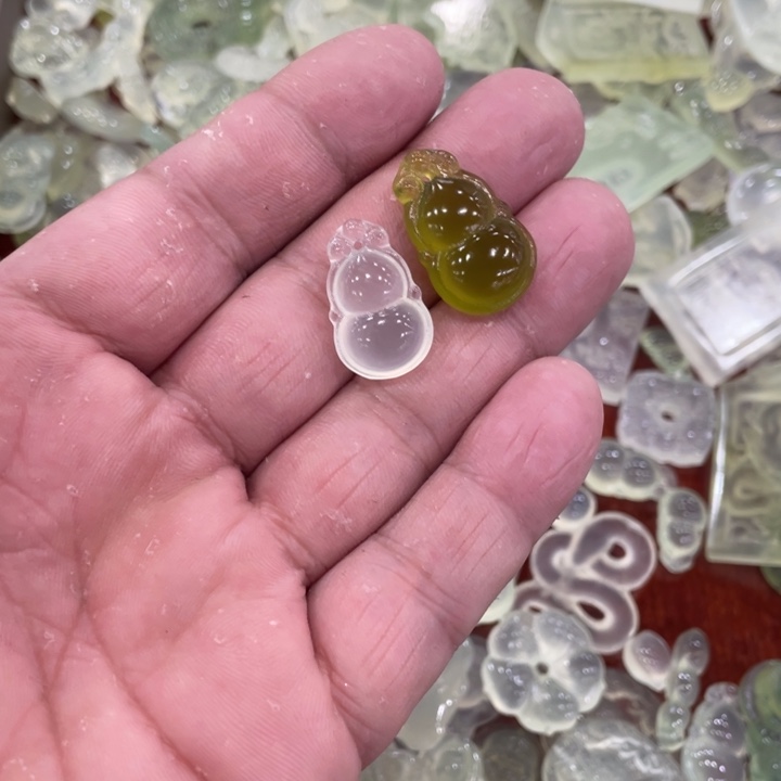 蛇纹石玉合金颈饰