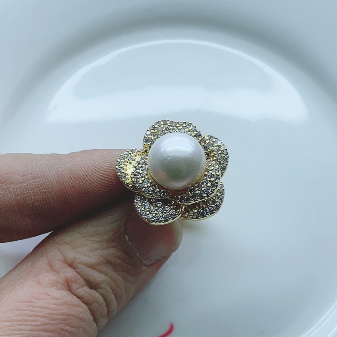 淡水珍珠颈饰钛钢