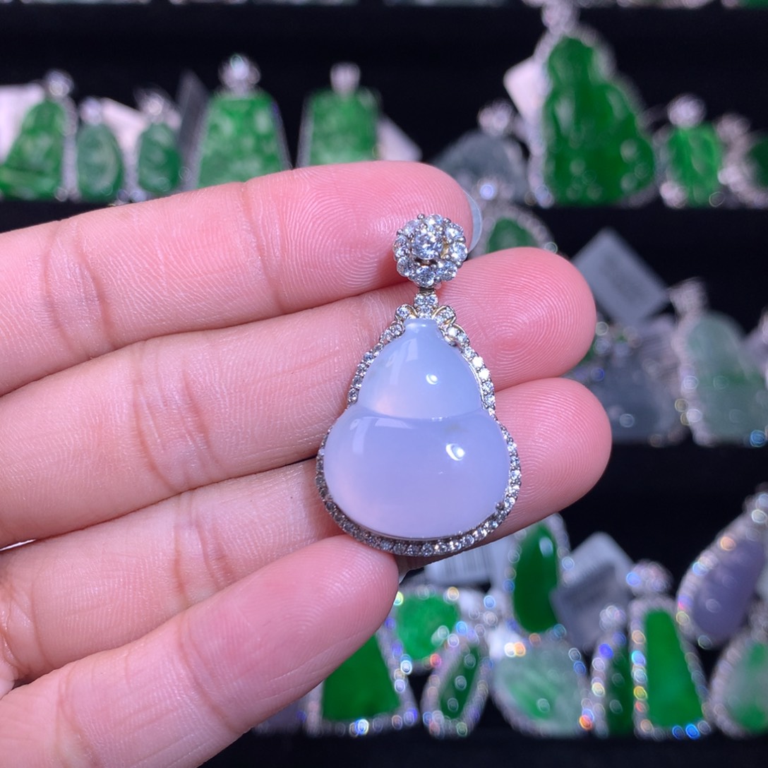 【闪购商品】颈饰银S925镶嵌翡翠