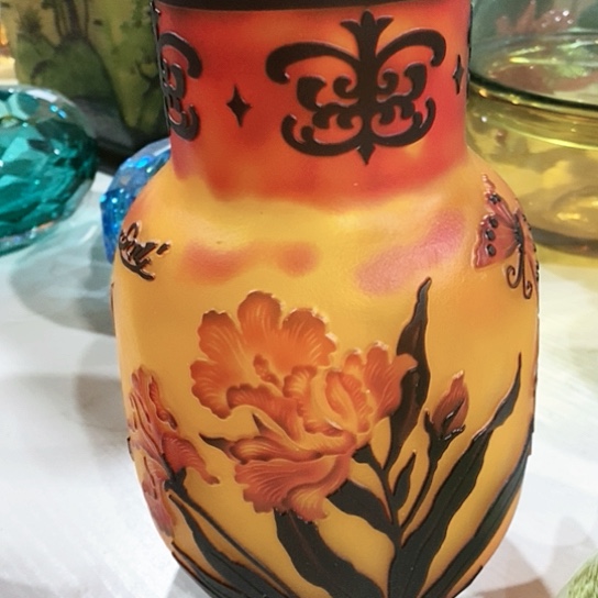 无铅玻璃高度22厘米8口径三色琉璃格蕾花瓶