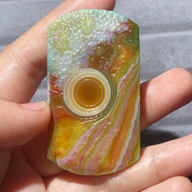 阿拉善花眼玛瑙方牌七彩俏色吊坠项链