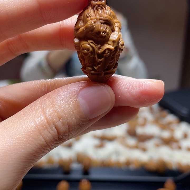 吊坠橄榄核橄榄 关公