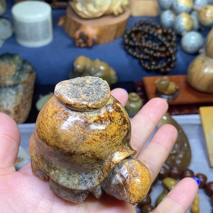 岫岩河磨玉（透闪石质玉）小摆未镶嵌