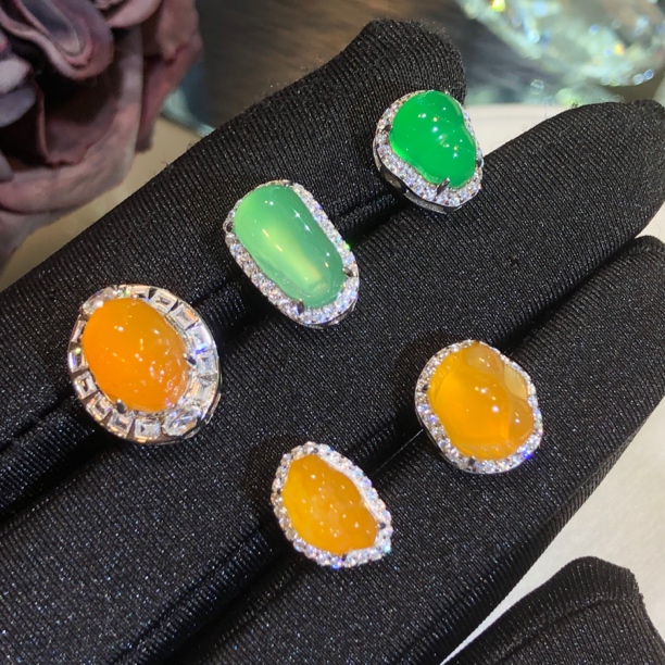 银S925镶嵌小众珠宝精美玉髓多宝路路通多巴胺挂件女款多样性发一