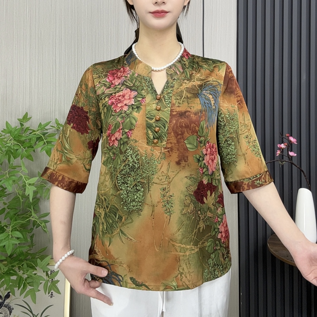 夏季新款洋气时尚减龄中袖V领显瘦遮肉夏季提花妈妈装小衫2014