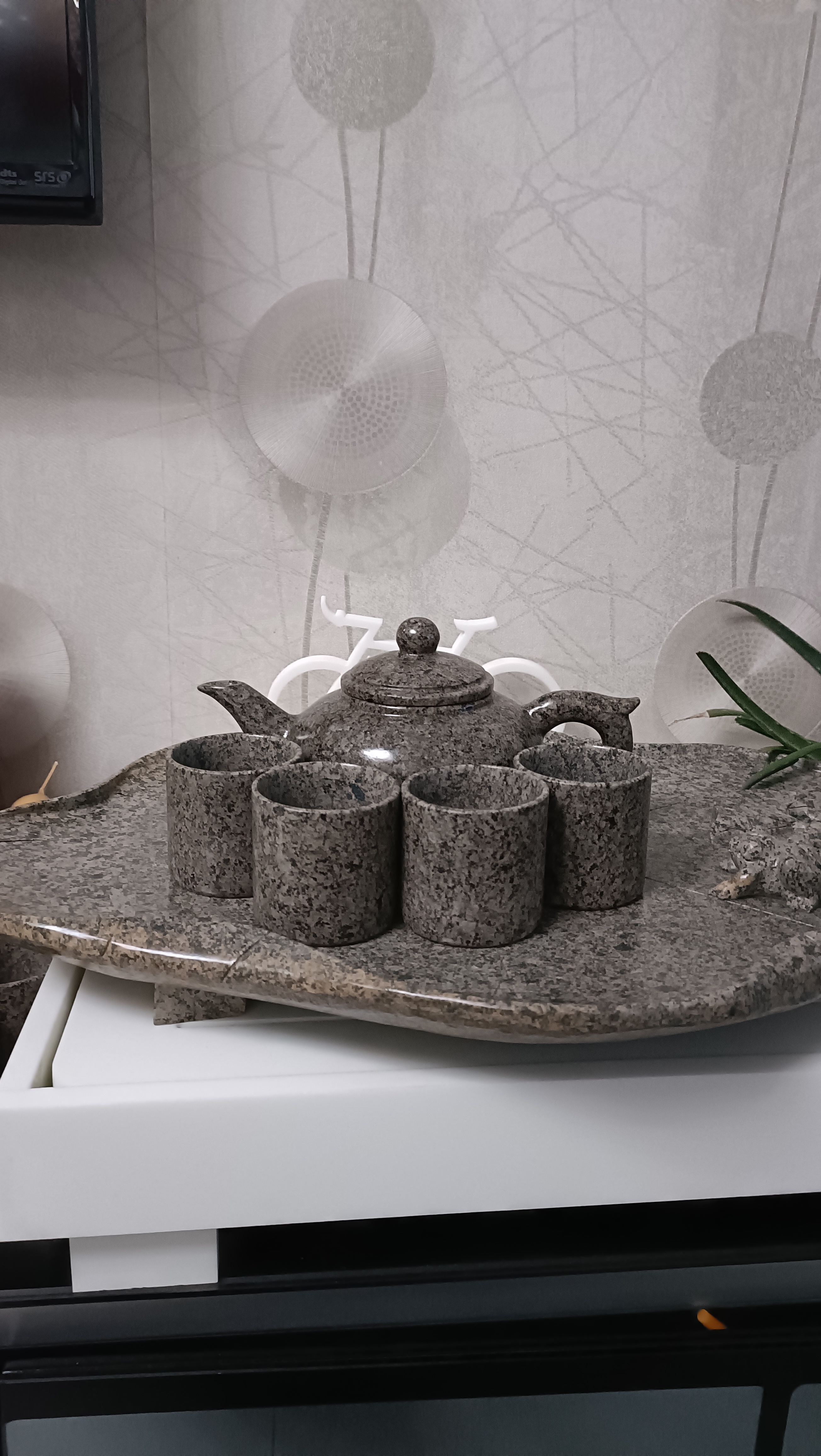 内蒙古奈曼旗中华麦饭石一壶四杯一套