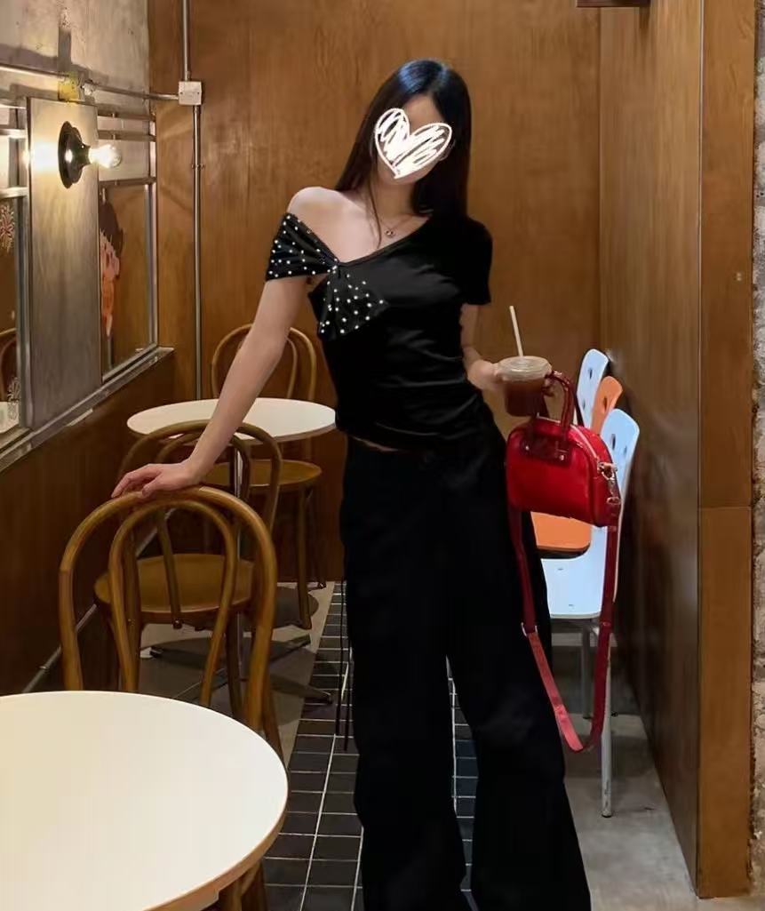 8636夏季新款韩系波点蝴蝶结斜肩设计感修身露肩短款短袖T恤上衣