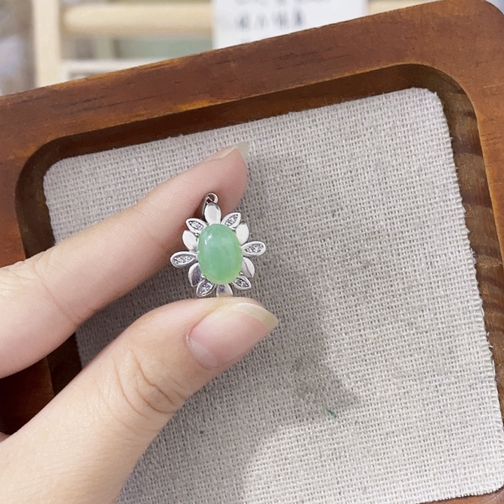 翡翠未镶嵌颈饰天然翡翠Ａ货