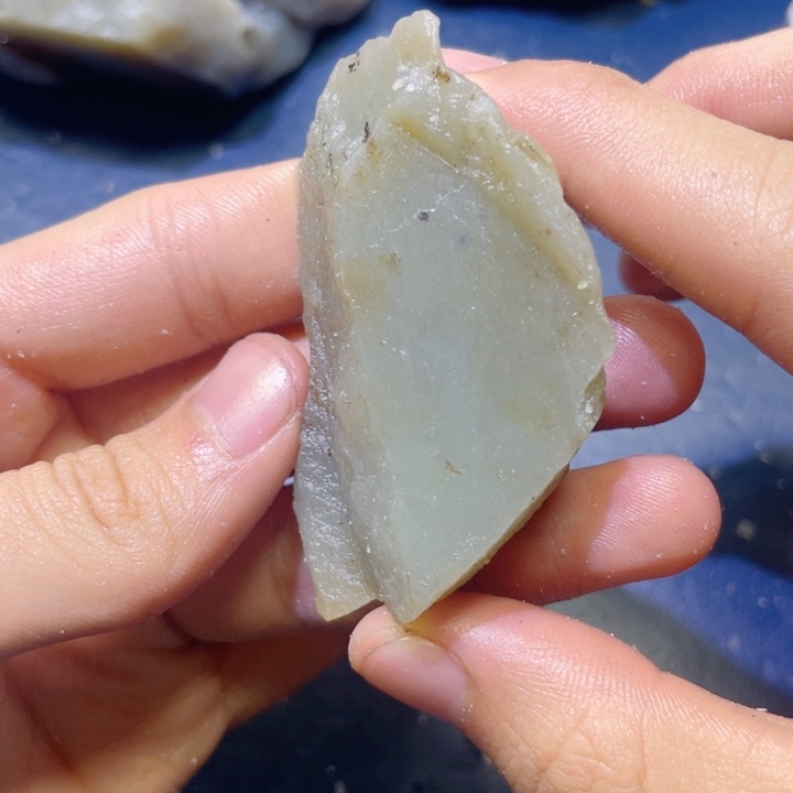 和田玉未镶嵌珠宝半成品