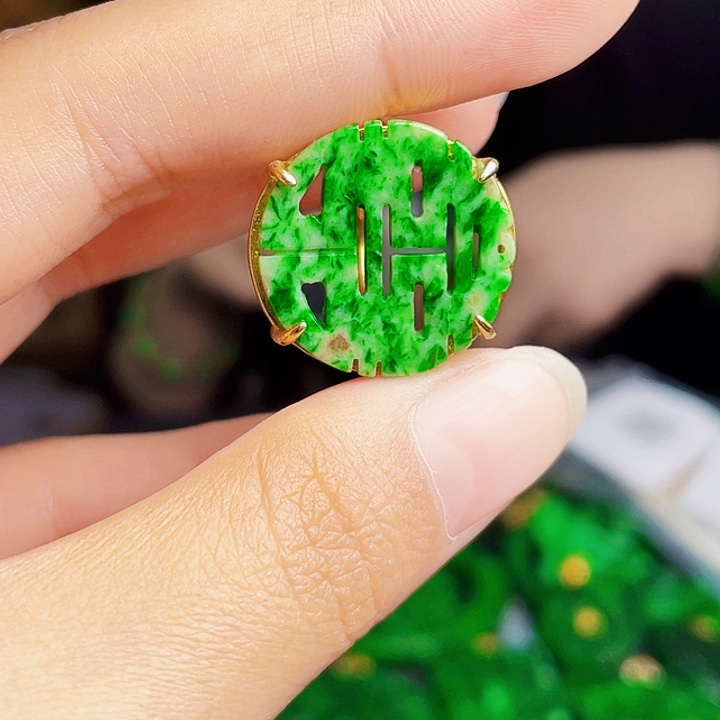 翡翠银S925镶嵌颈饰多样性