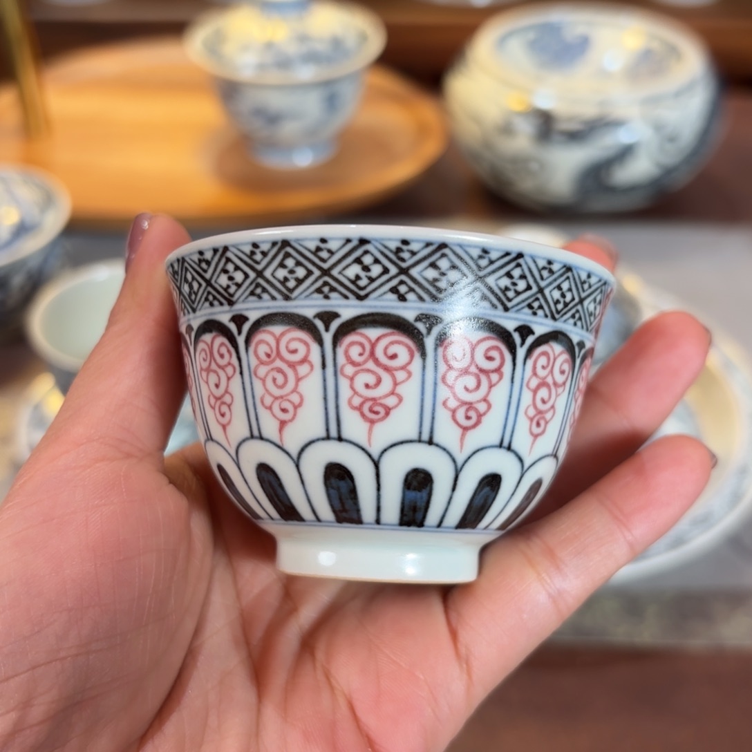 杯青花釉里红宝像杯子