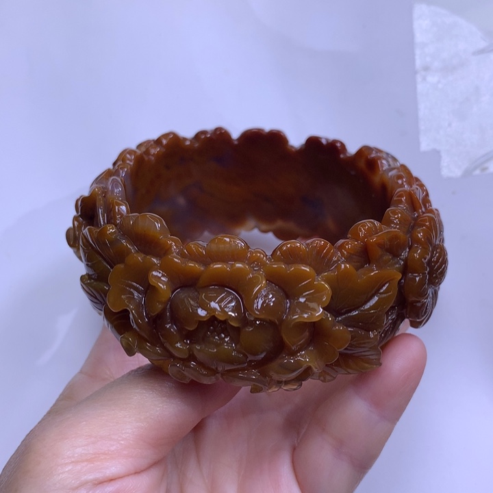 玛瑙/玉髓手镯未镶嵌?