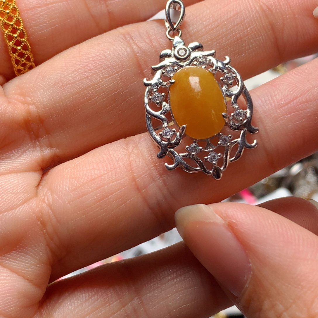 翡翠戒指银S925镶嵌天然翡翠吊坠