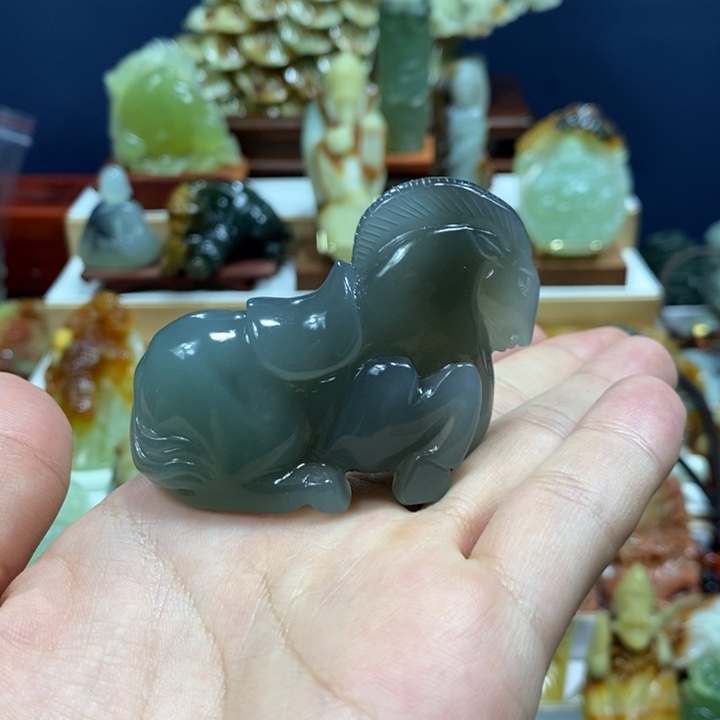 岫玉未镶嵌手把件