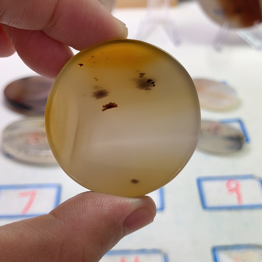 玛瑙/玉髓未镶嵌珠宝半成品