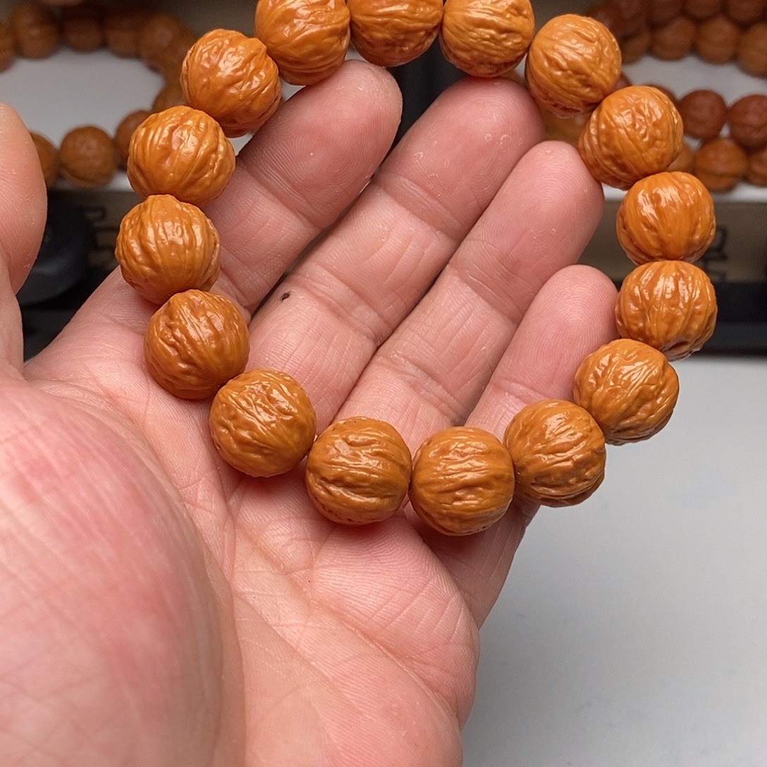 木质文玩核桃1.6八棱