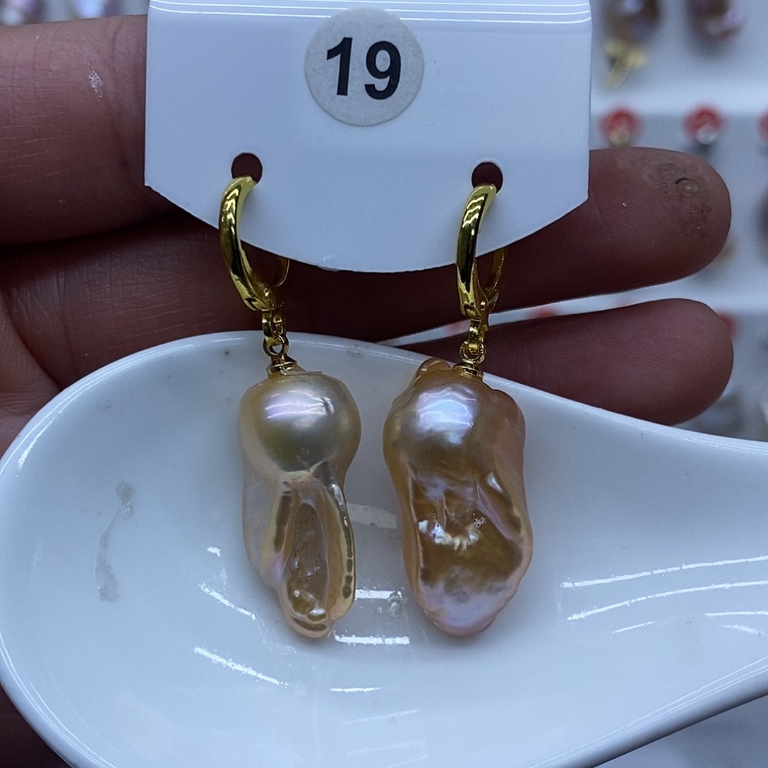 颈饰未镶嵌淡水珍珠