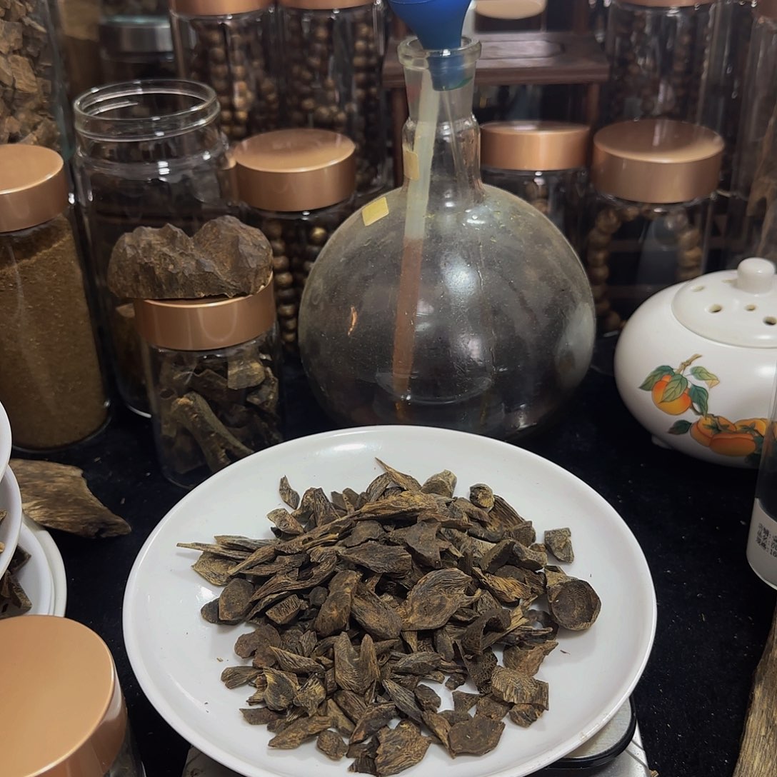 沉香碎屑沉香精品沉水乌身树丁料70.3克