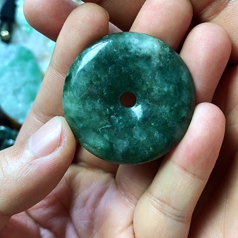 翡翠未镶嵌颈饰天然缅甸翡翠a货