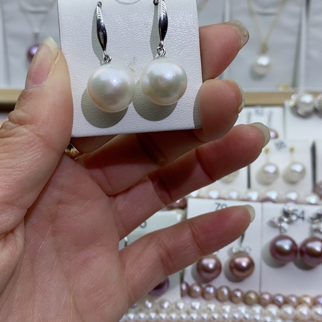 淡水珍珠吊坠(赠链)银S925镶嵌