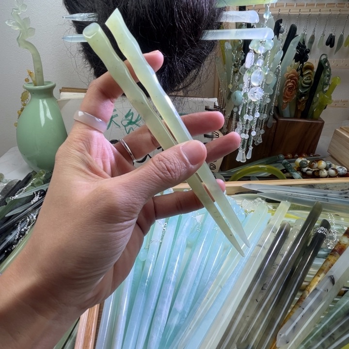 蛇纹石玉发饰未镶嵌29一对，长度16.6