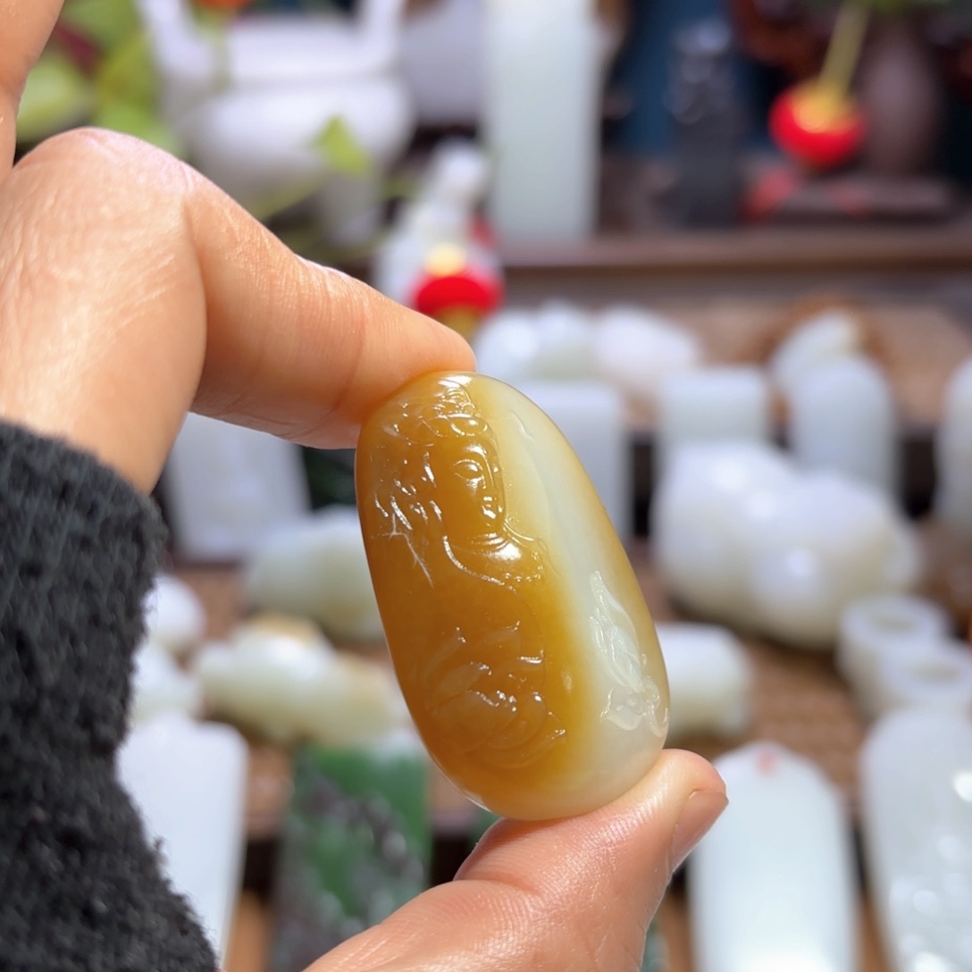 和田玉颈饰未镶嵌