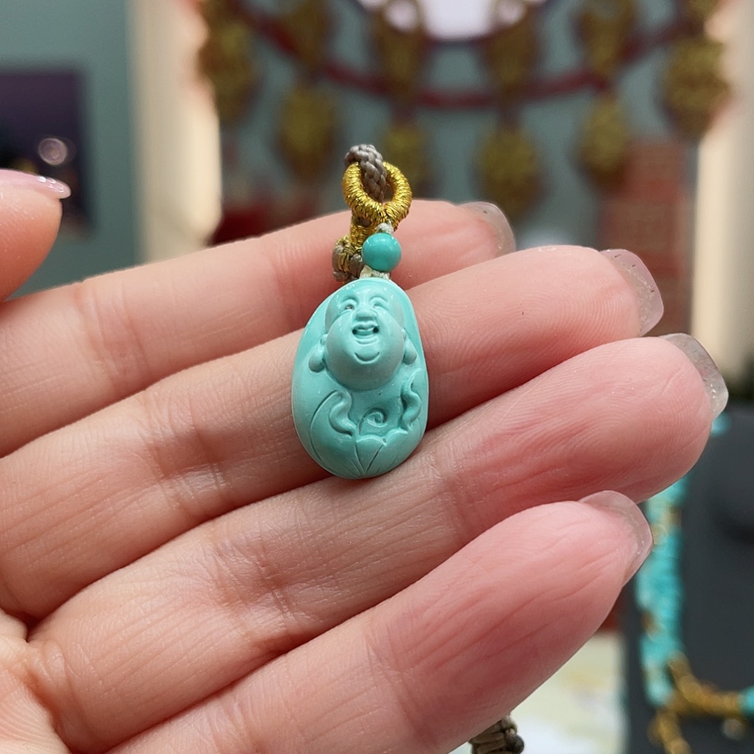 绿松石颈饰未镶嵌